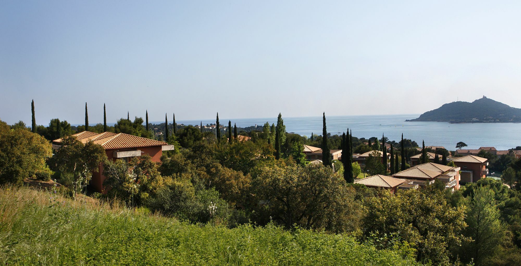 Village Club Les Mas De L'Esterel Saint-Raphaël Exteriör bild