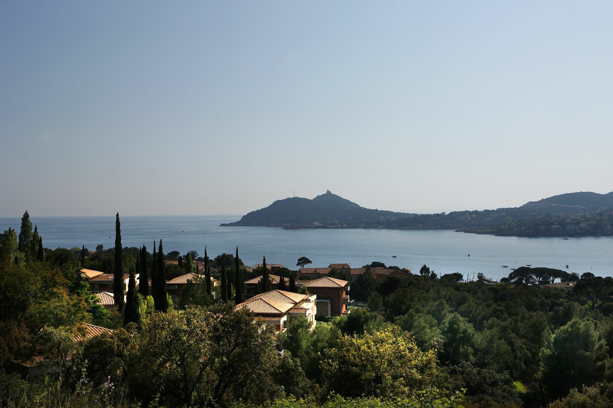 Village Club Les Mas De L'Esterel Saint-Raphaël Exteriör bild